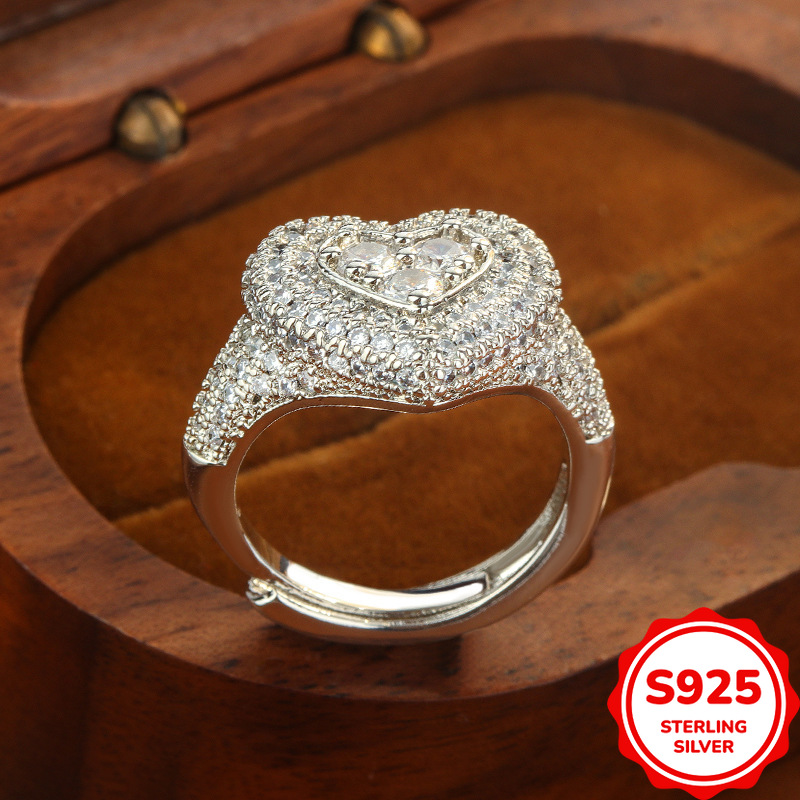 خاتم خطوبة وعرض زواج فاخر ومتع - مراجعة Statement Cocktail Ring وسعره
