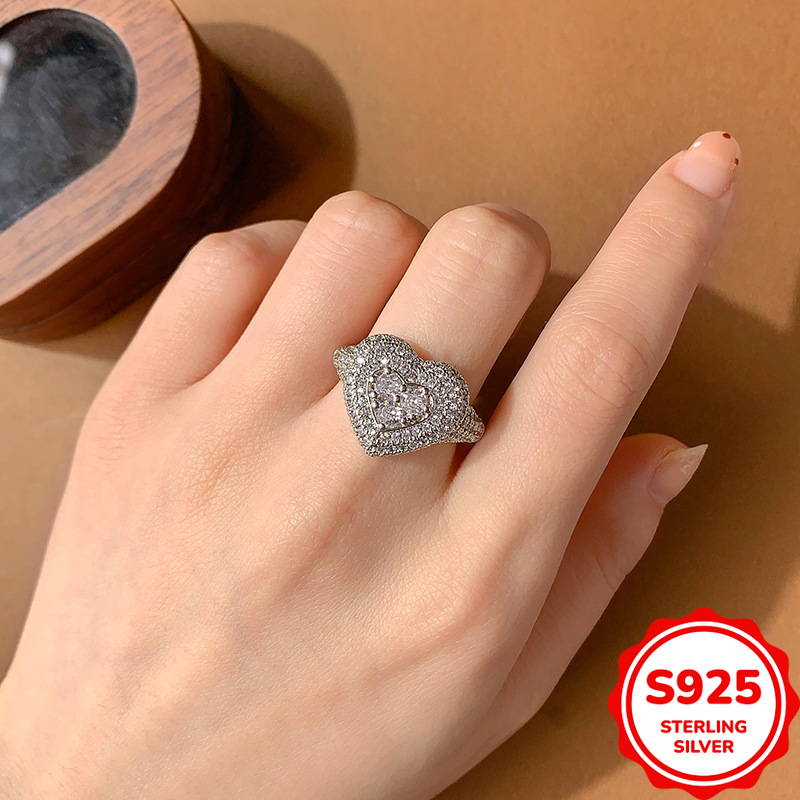 خاتم خطوبة وعرض زواج فاخر ومتع - مراجعة Statement Cocktail Ring وسعره