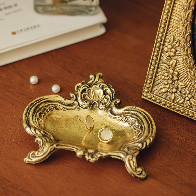 طبق مجوهرات فرنسي عتيق فاخر، ط - مراجعة Are Watches Jewelry Or Accessories وسعره